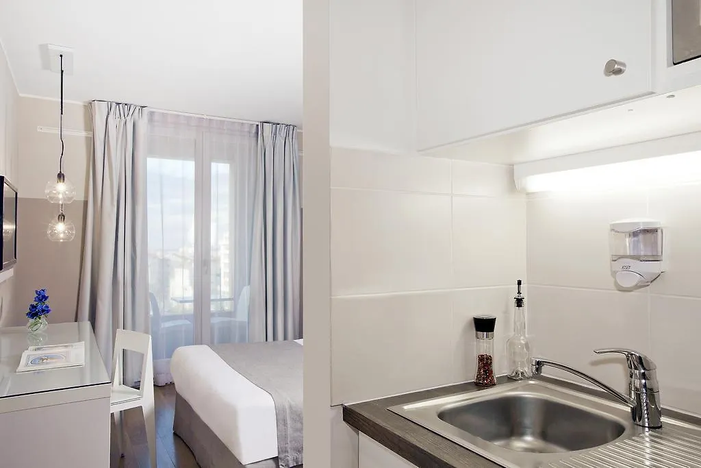 **** Appart hôtel Residhome Marseille France