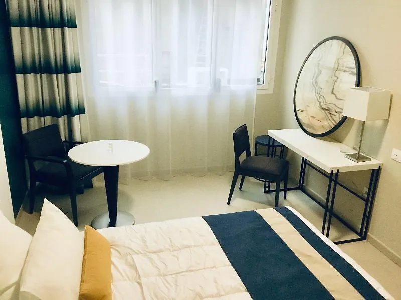 **** Aparthotel Residhome Marseille France